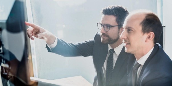 A leadership coach working with an C-suite executive