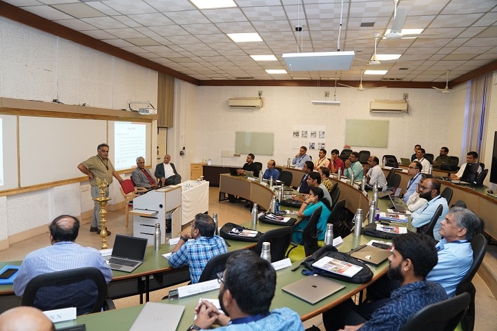 Creating High Performance Organisations - classroom session in progress